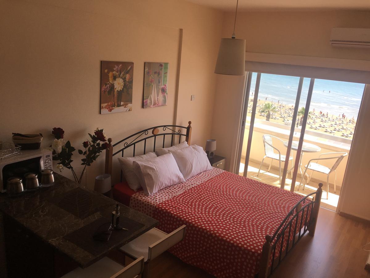 Alex Beach Apartment 33 Larnaca Zewnętrze zdjęcie